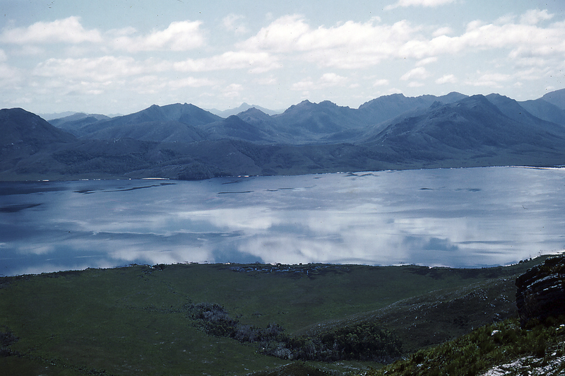 Lake Pedder from Frankland Ra 1953.png