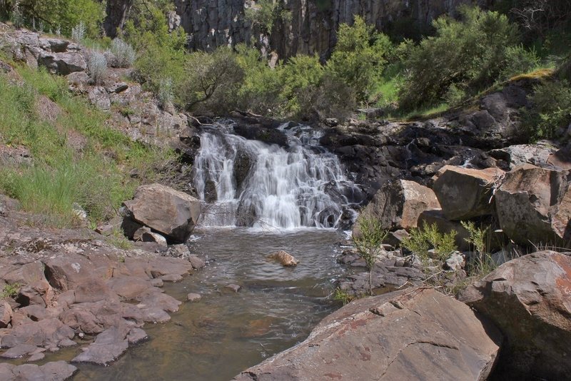 Loddon Falls Middle.jpg