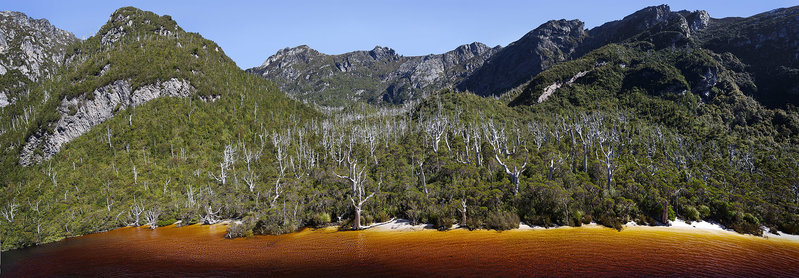 Lake_Mars_beach_S.jpg