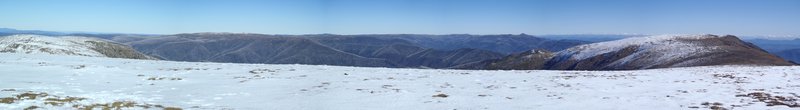 20150516_45_Looking south from Mt Bogong summit.jpg