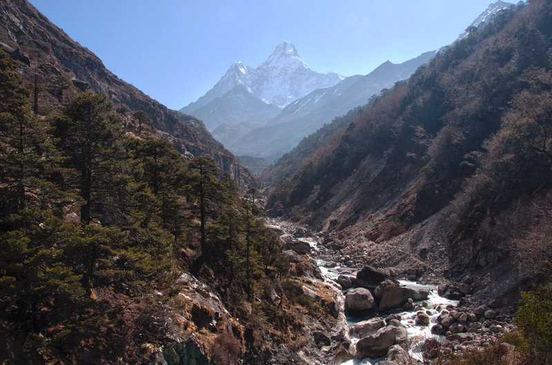 Ama Dablam HDR.jpg