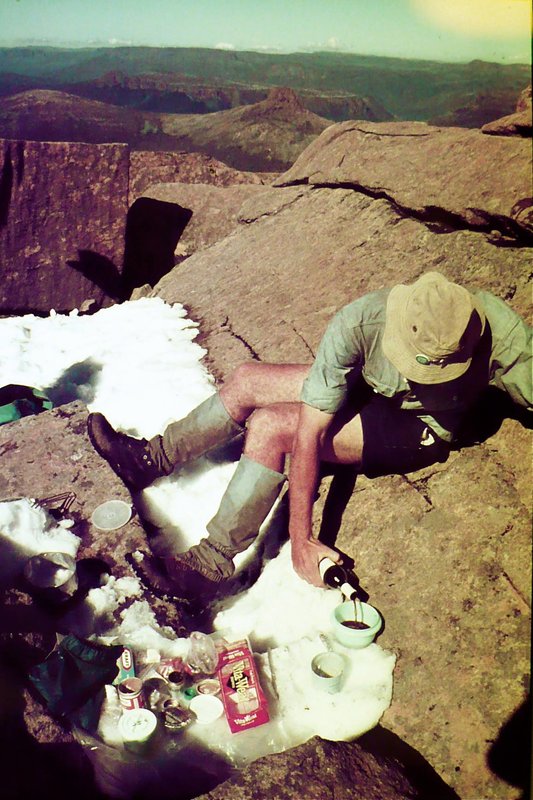 Christmas dinner on Mt Ossa 1971.jpg