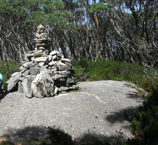 Which Cairn_crop.jpg