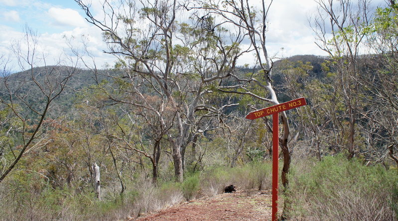 Brindavan bunya mountains national park Dandabah sign top chute no 3 DSC05317.JPG