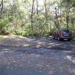 Small parking bay in Redgum Ave (158116)