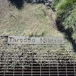 Threbo 1.5km sign (271646)