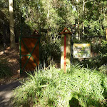 An entrance to the Wildlife Exhibits at Carnley Reserve in the Blackbutt Reserve (399337)