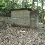 Closed toilet block in the Blackbutt Reserve (399601)