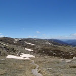 following the ridge (84100)