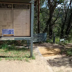 Signposted track away from Govetts Leap lookout (98513)
